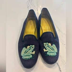 VINTAGE Stubbs & Wootton Dark Blue Loafers with Green Frog Motif. Women Size 7